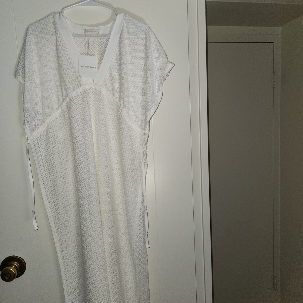 Lightweight White Swim Coverup Kaftan - V-Neck Beach Tunic